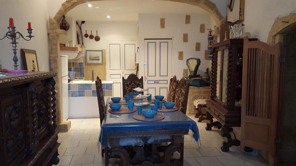 Bed and Breakfast Les Croisees Castillon-du-Gard Exteriér fotografie